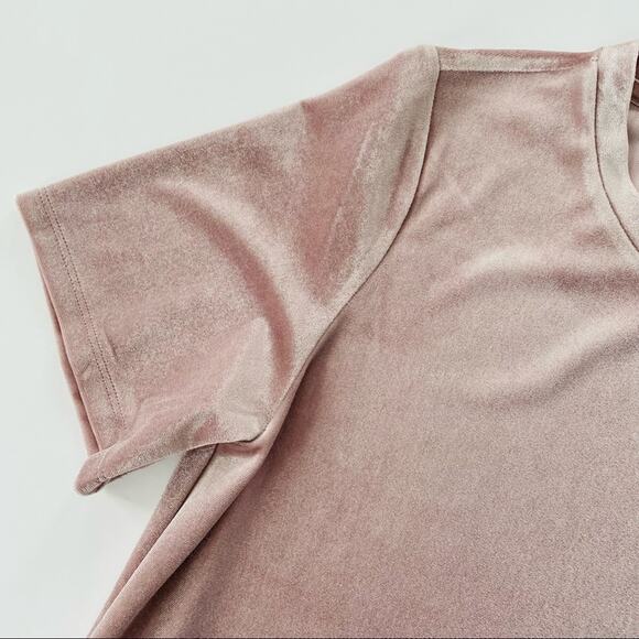 Old Navy | Velvet Crew Neck T-shirt NWT M Mauve - Picture 4 of 7